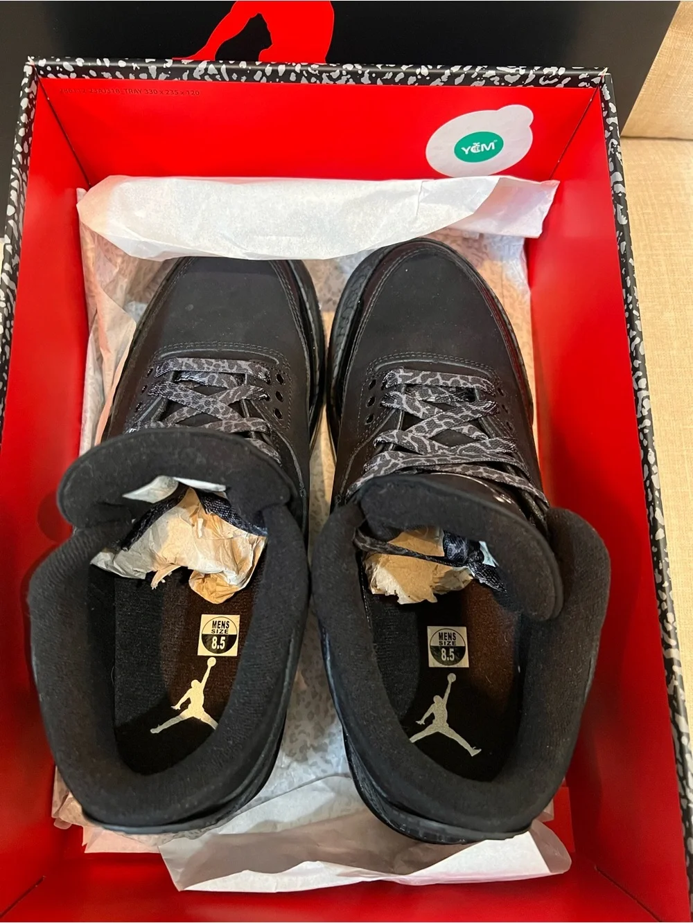 Air Jordan 3 Retro Black Cat Men's Size 8.5 Sneakers Like New!!